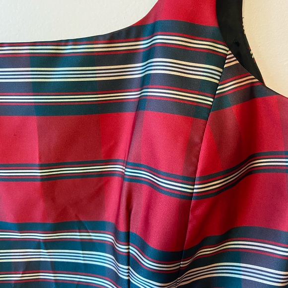 Red silk faux corset top ❤️♥️ - Picture 2 of 5